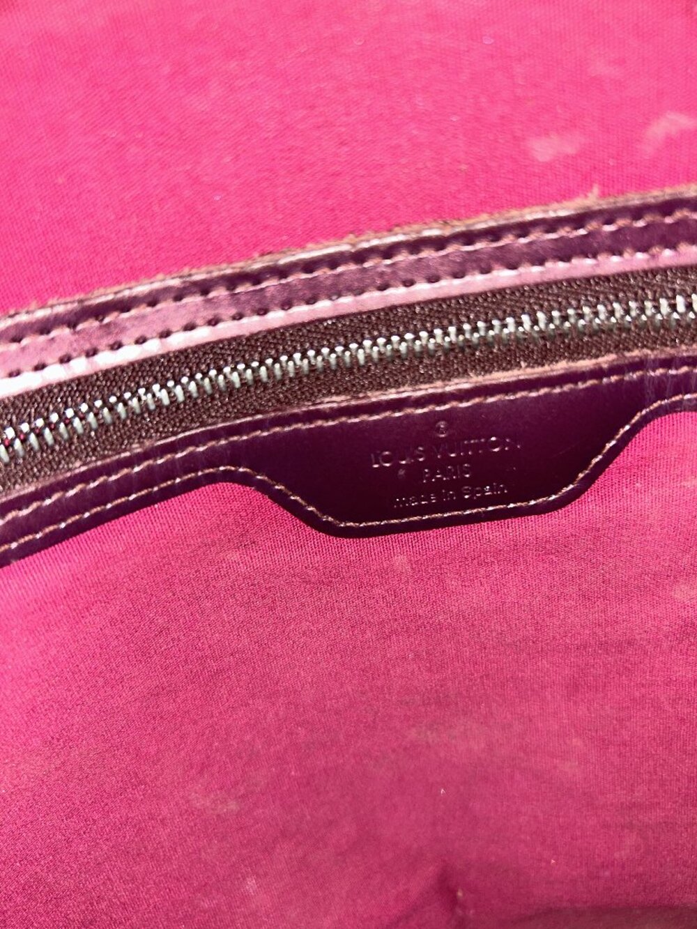 Louis Vuitton Monogram Vernis Houston Tote Burgundy - Picture 9 of 13